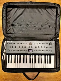Modal Electronics Argon8, Veiger egyedi tok AKCIÓ Synthesizer [June 6, 2024, 1:59 pm]