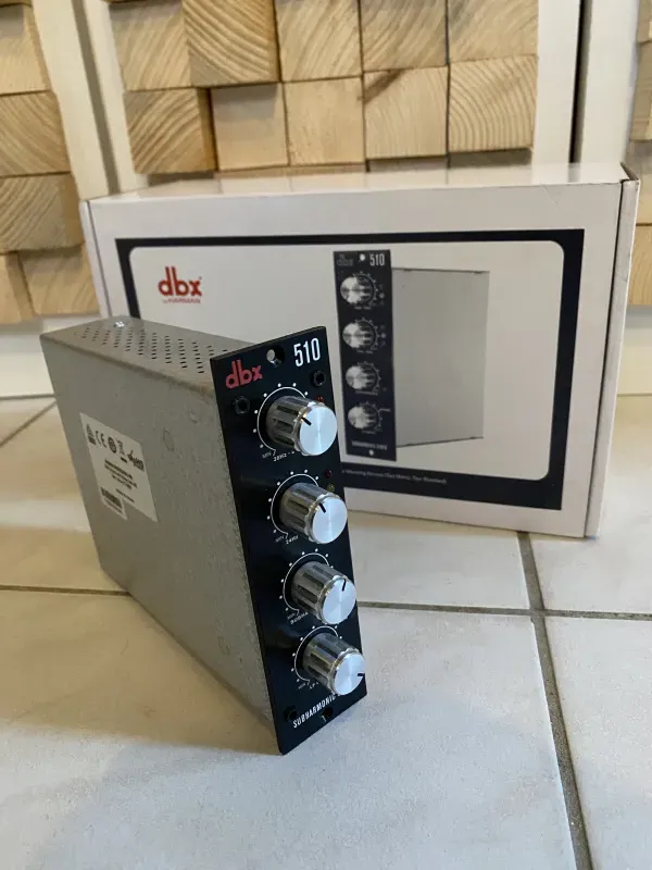 DBX 510 Subharmonic Synth Flauta