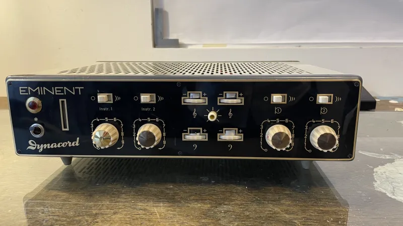 Dynacord Eminent I. Cabezal de amplificador de guitarra