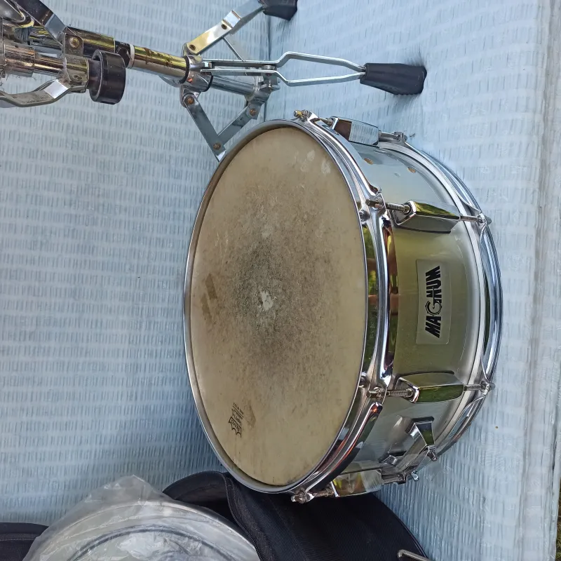 Magnum 14 Snare drum