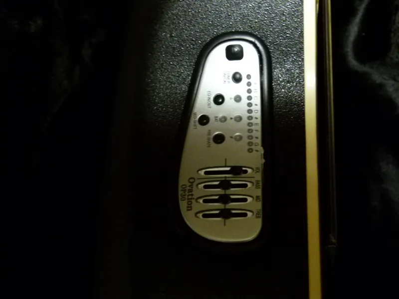 Ovation CSE445 Elektroakustická gitara 12 strún