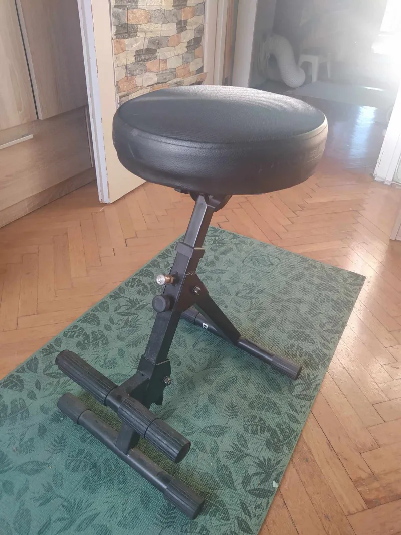Proel KGST10 Szék