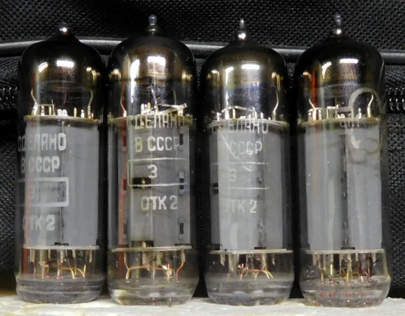 6P14P-EB E84L katonai Elektroncső szett