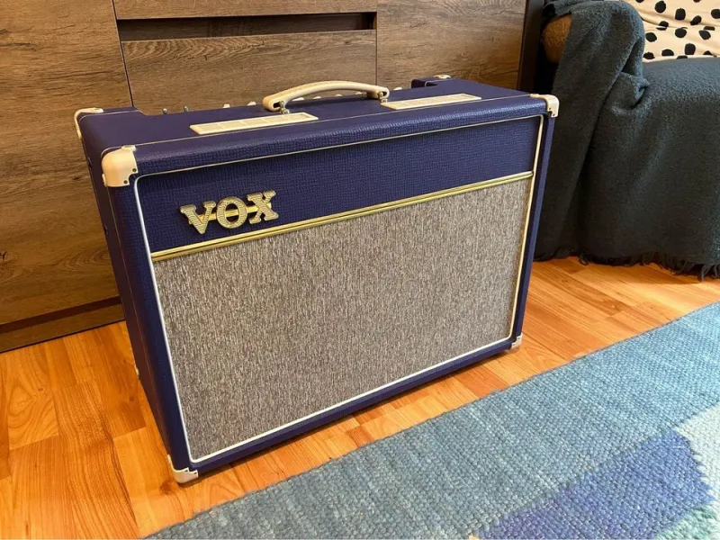Vox AC15 LIMITED fullcsöves Gitárkombó