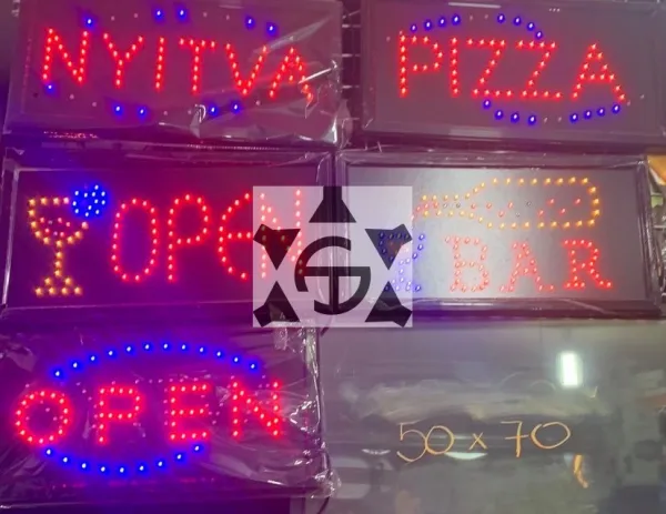 FTS  Pared y cartel LED