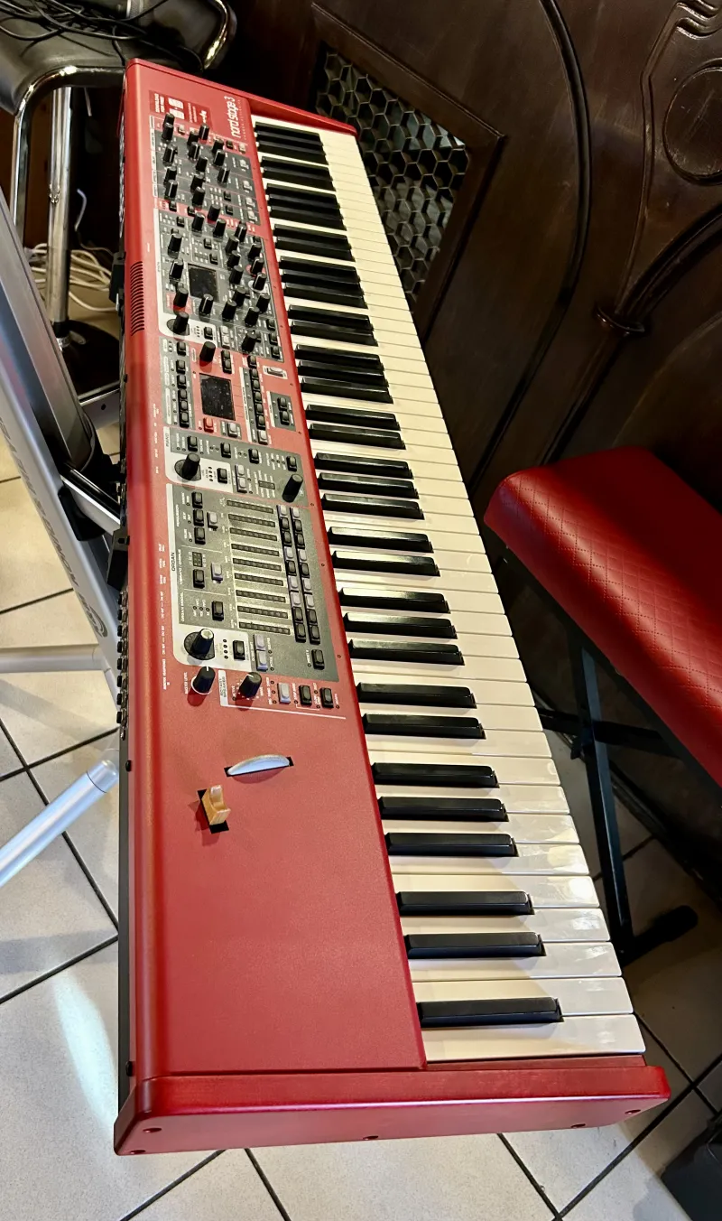Clavia Nord Stage 3 Piano eléctrico