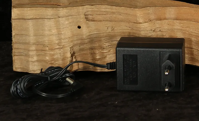 EHX EU18DC-500 18V adapter Adapter