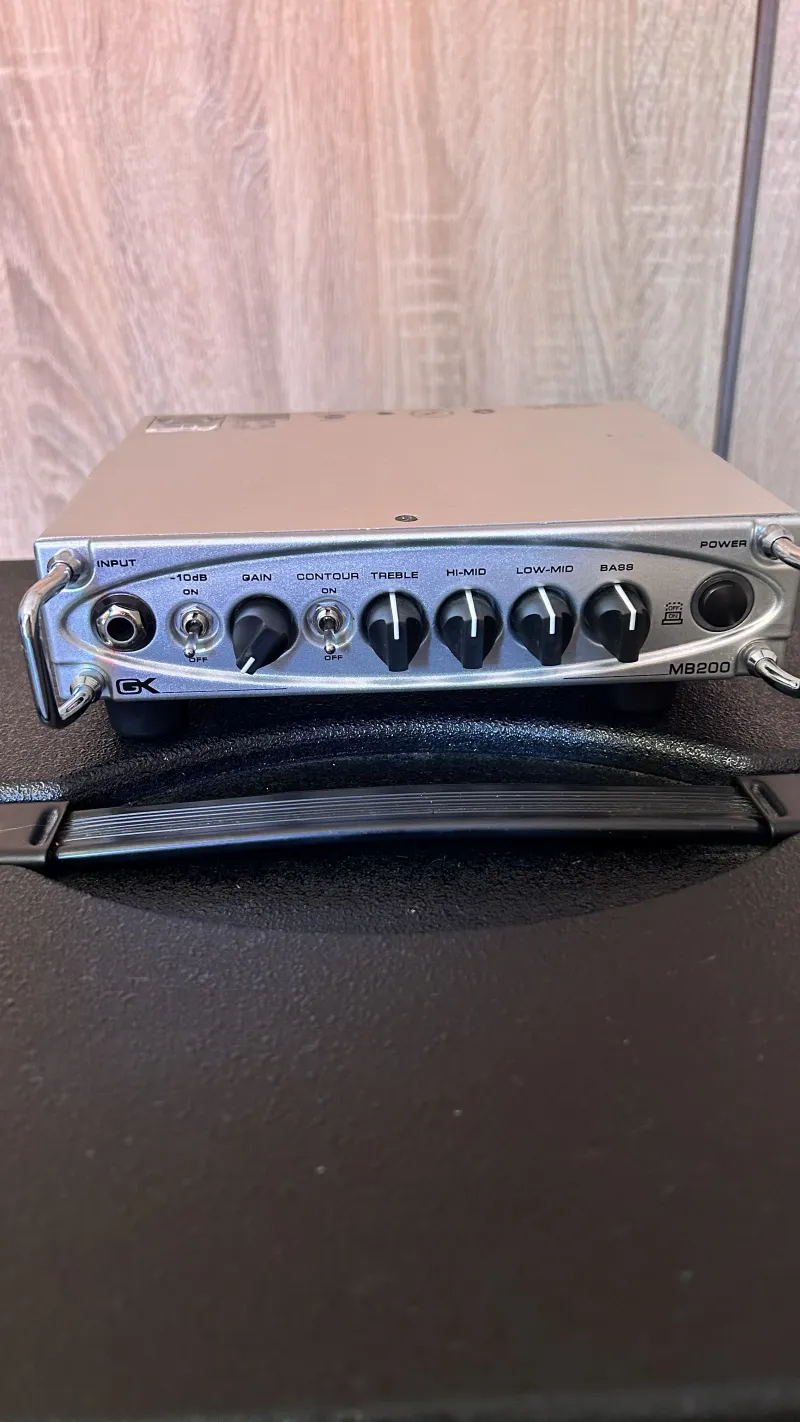  MB200 MBE 212 Basszus fej és láda