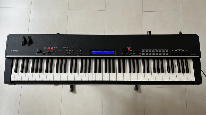 YAMAHA CP4 Stage Digital Klavier