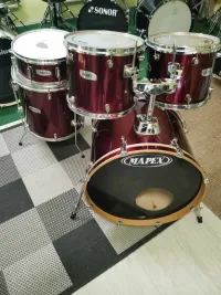 Mapex Q shell set + pergő Trommelset [July 15, 2024, 2:22 pm]