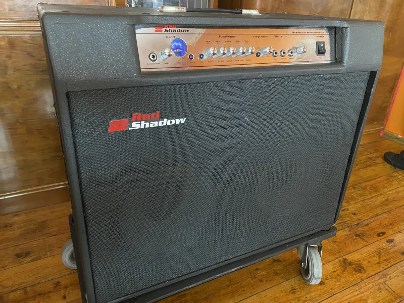 - Red Shadow Prodigy Bass guitar combo amp
