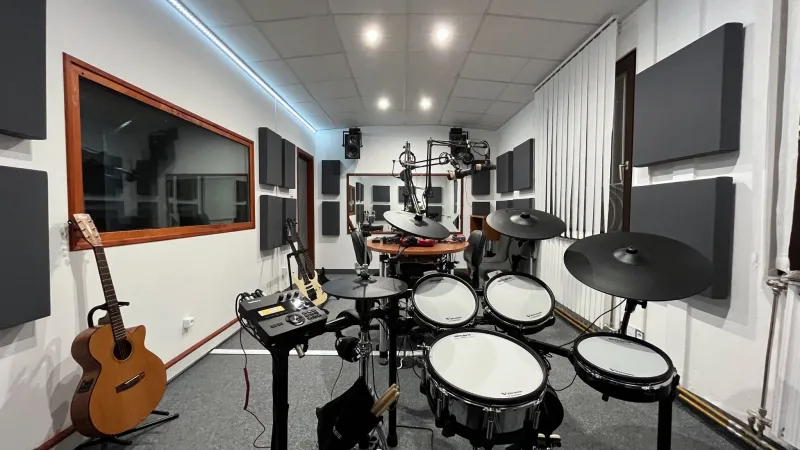 - Silent Rehearsal room