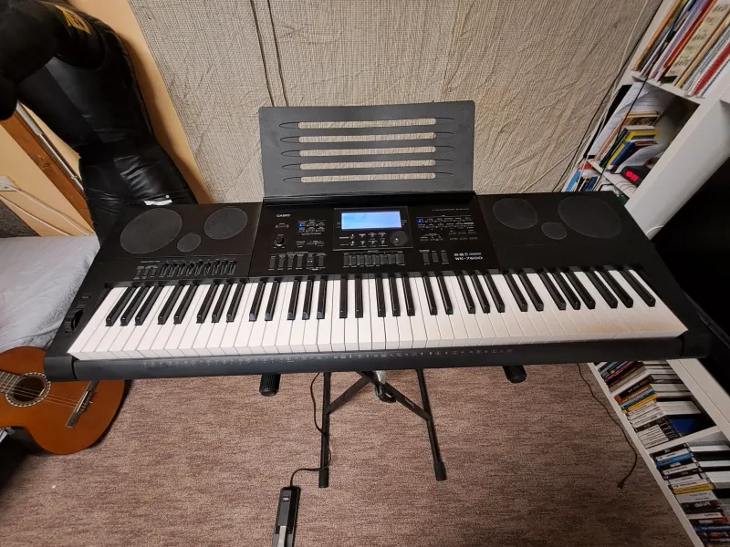 Casio WK-7600 Synthesizer