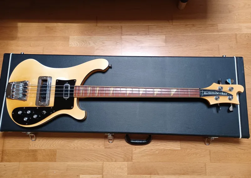 Rickenbacker 4003 Basgitara