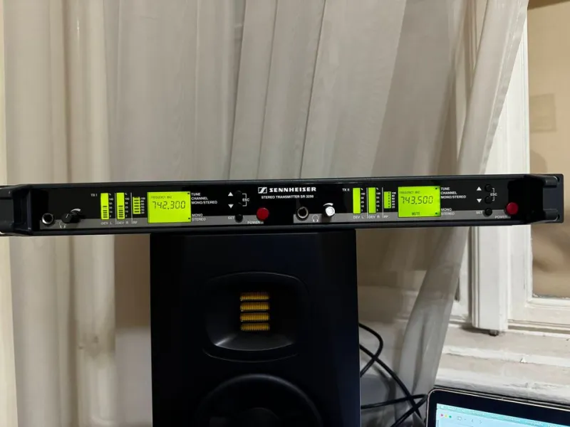 Sennheiser IEM SR3256 Vezeték nélküli fülmonitor rendszer Ohrmonitor