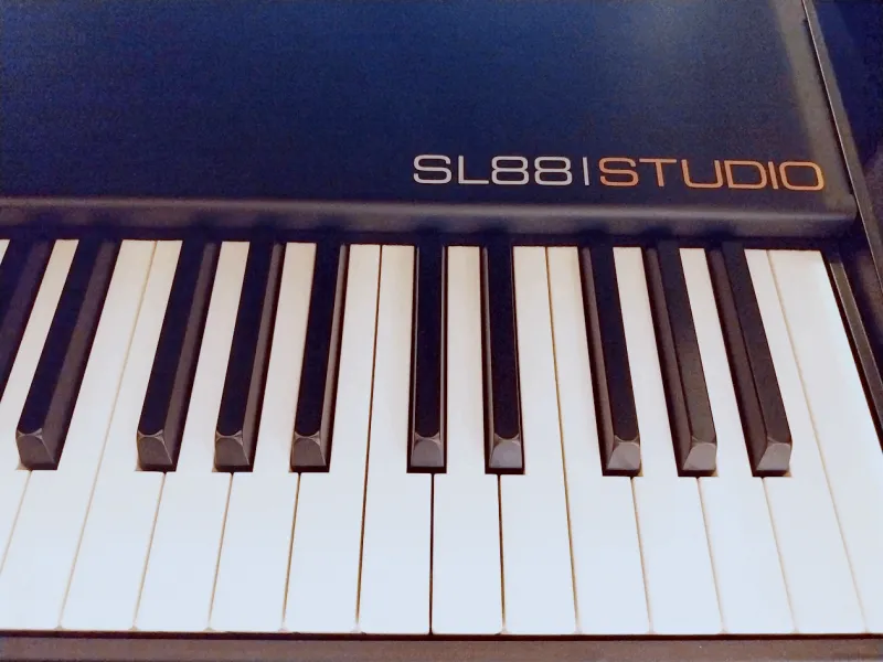  SL 88 Studio Teclado MIDI