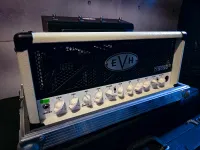 EVH 5150 III 50 watt Ivory Gitarový zosilňovač [July 9, 2024, 6:57 pm]