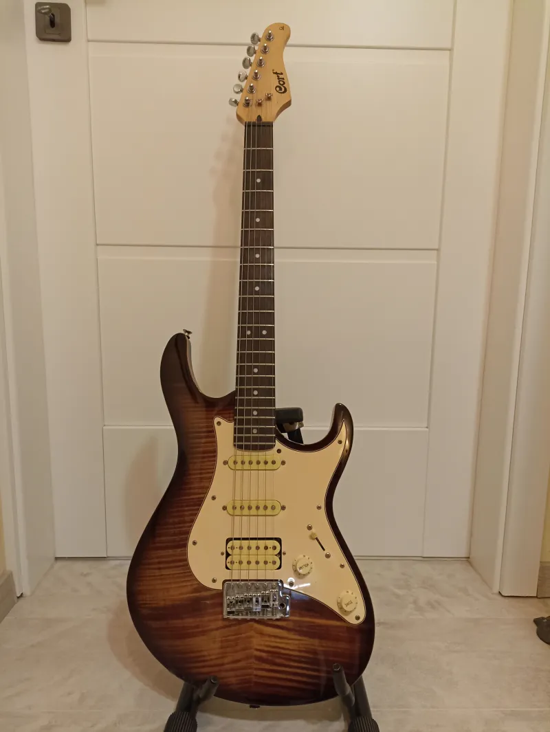 Cort G210 FT Guitarra eléctrica