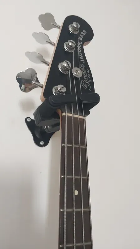 Hercules GSP39WB Wall mounted guitar stand