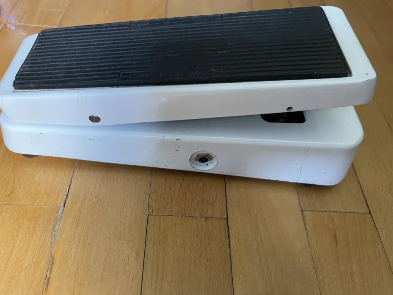 Jim Dunlop Cry Baby Bass 105Q Wah pedal