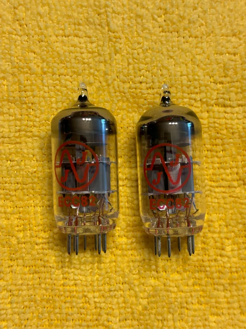 JJ ECC82 12AU7 Elektronenrohr