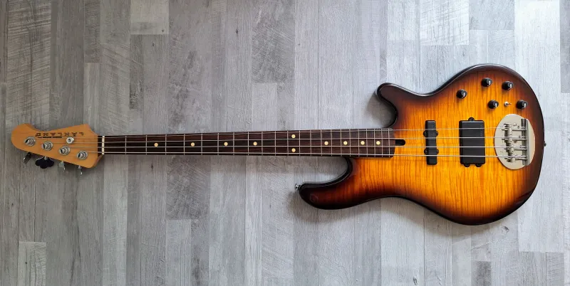 Lakland Skyline 44-02 Deluxe 4 QM 3TSB Basszusgitár