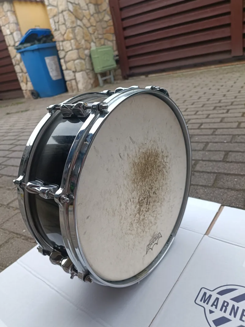 TAMA Superstar Custom Snare drum