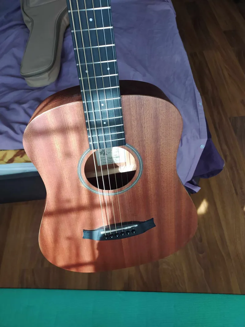 Tanglewood TW2T travelutazó Akustická gitara