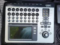 QSC QSC TouchMix-16 kompakt digitális keverő Mixing desk [July 14, 2024, 4:34 pm]