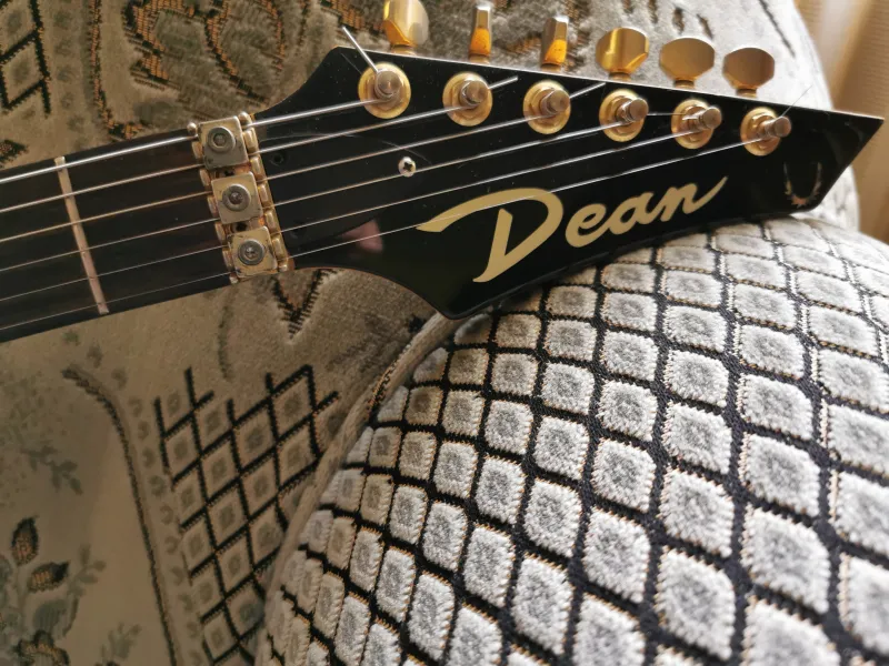 Dean Superstrat DS-92 E Guitarra eléctrica