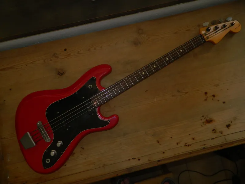 EKO Cobra II Basgitara