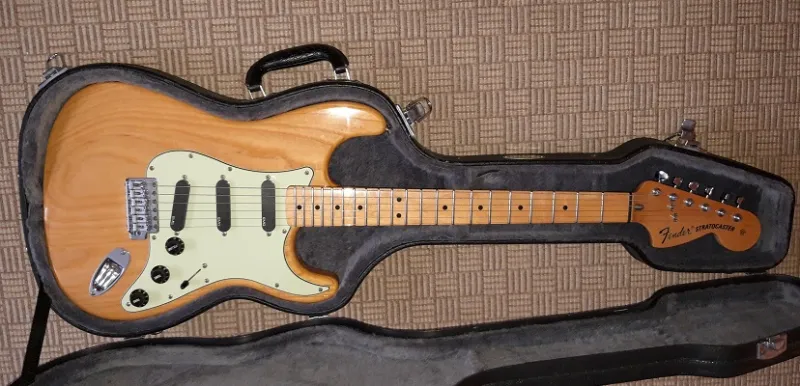 Fender Stratocaster Guitarra eléctrica