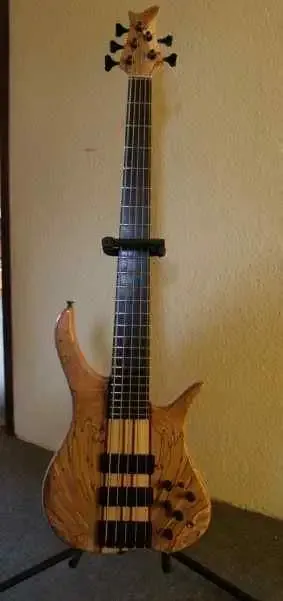  King 5 Huros 5-Saiter Bass-Gitarre