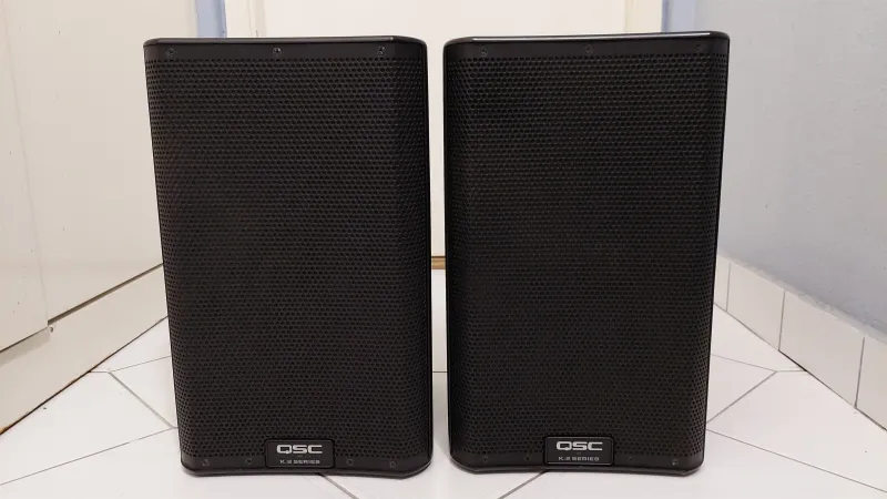 QSC K8.2 Altavoz activo
