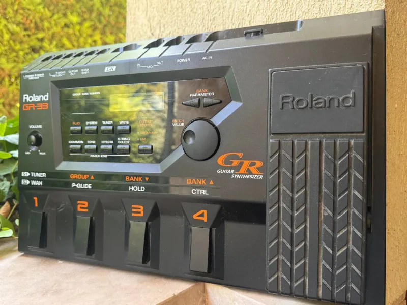 Roland GR-33 Sintetizador de guitarra