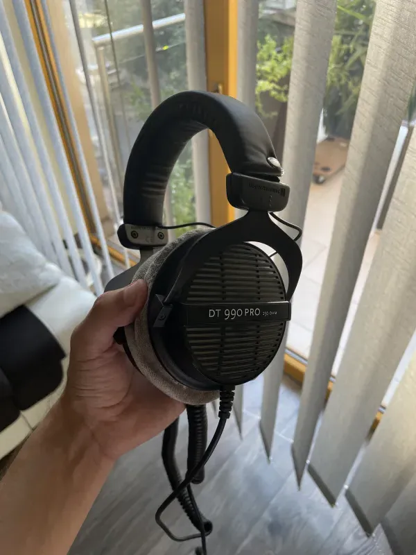 Beyerdynamic DT 990 PRO 250 Ohm Stúdiófejhallgató
