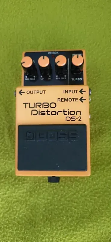 BOSS BOSS Turbo Distortion DS-2 Effect pedal