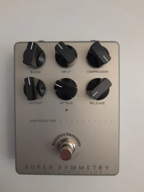 Darkglass Super simmetry compressor Basspedal
