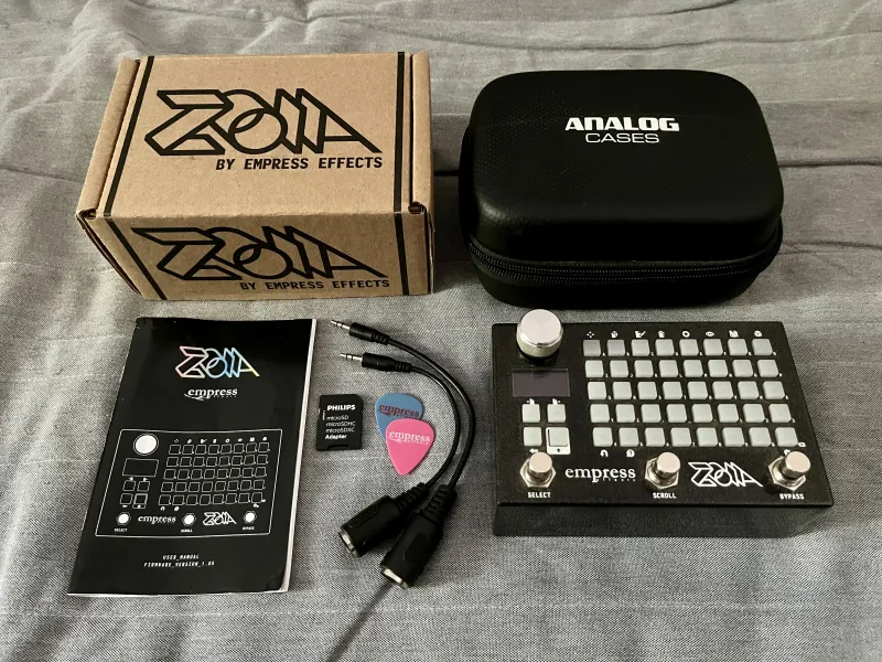 Empress Zoia with protective case Pedal