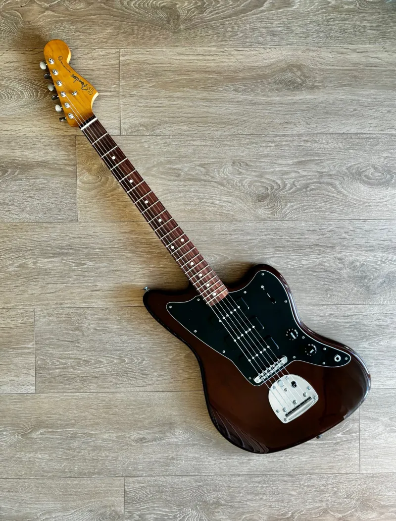 Fender Noventa Jazzmaster E-Gitarre