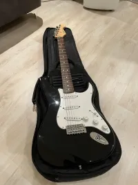 Fender Standard Stratocaster MIM 2001 Elektrická gitara - hamvas [Today, 2:49 pm]