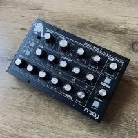 Moog Minitaur Sintetizador analógico [August 6, 2024, 10:45 am]