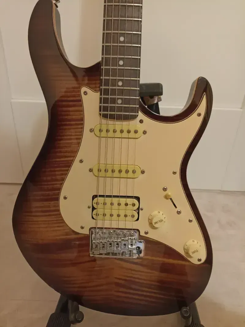 Cort G210 FT Elektromos gitár