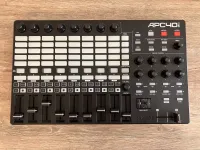 Akai Akai APC40 MKII MIDI Kontroller [August 29, 2024, 9:45 am]