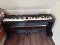 YAMAHA P-85