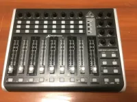 Behringer Xtouch compact