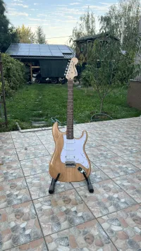 Squier Stratocaster Affinity hss natural