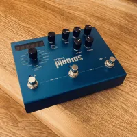 Strymon Mobius Pedal de efecto [October 7, 2024, 5:21 pm]