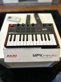 Akai MPK Mini Play MIDI klávesnica [October 16, 2024, 2:01 pm]