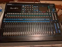 Allen & Heath QU-24 Chrome Mesa de mezclas [October 16, 2024, 12:27 am]